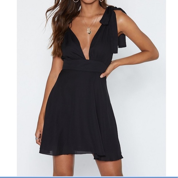 Nasty Gal Dresses & Skirts - 🆕 nasty gal truly madly deeply plunging dress